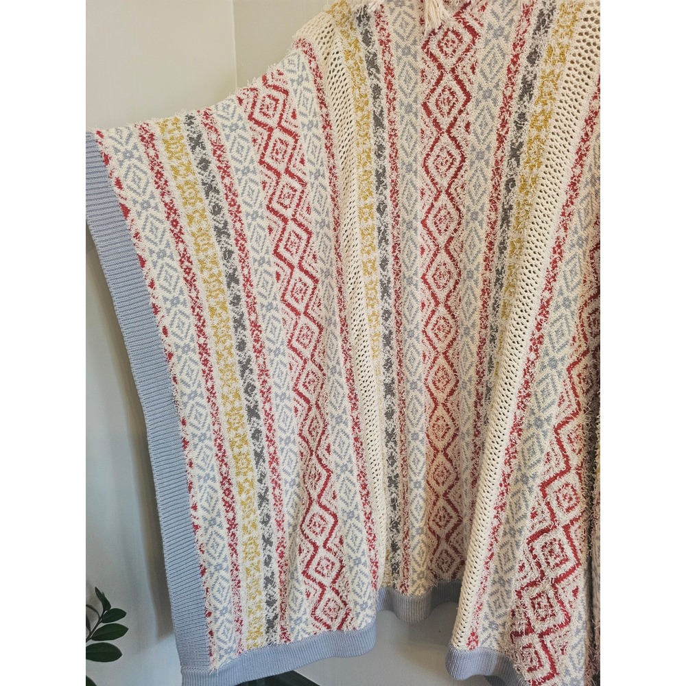 Cabi Love Carol Collection Fair Isle Fringe Poncho Sweater XS/S siesta - Picture 10 of 10